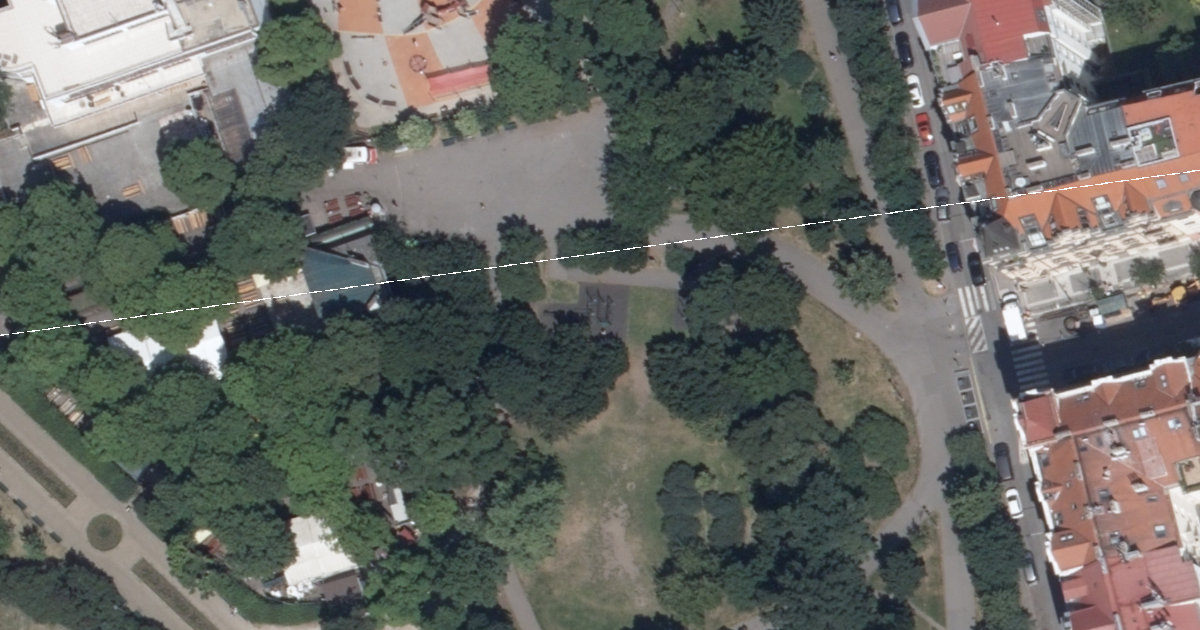 Letecký snímek – Workoutové hřiště Fitness park RVL 13, Praha