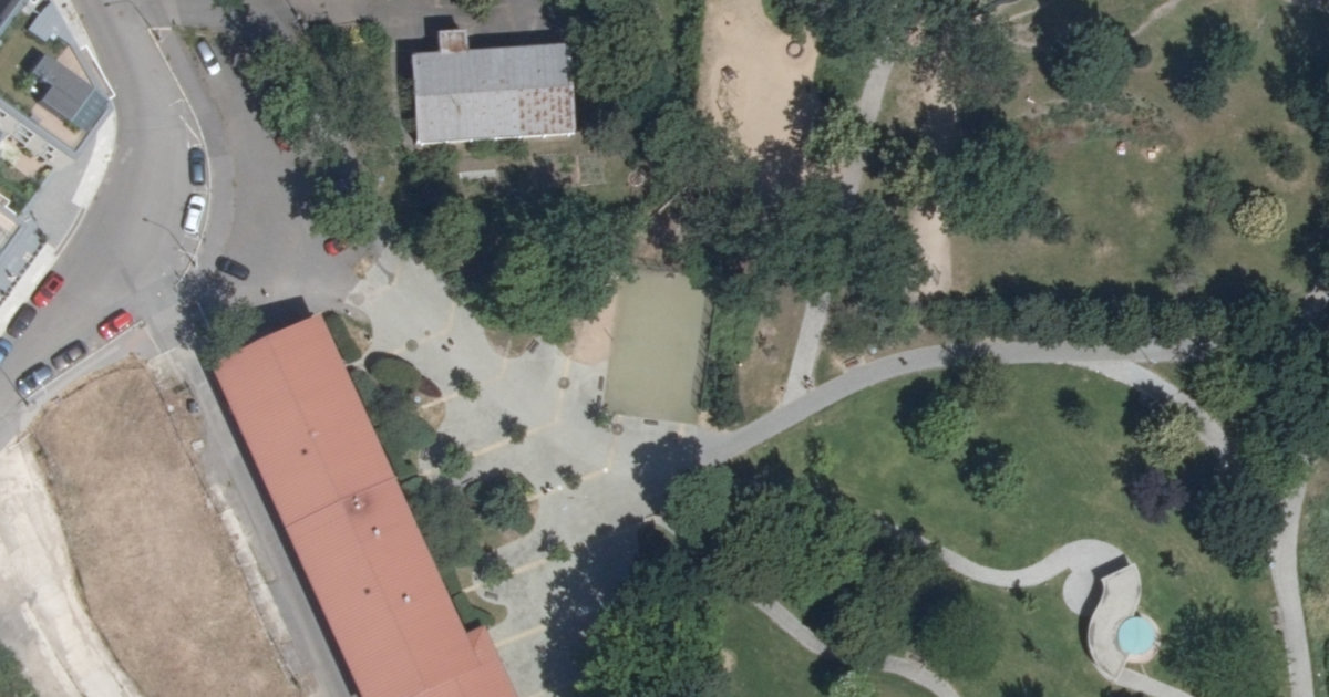 Letecký snímek – Volejbalové hřiště Volleyball Sacré Coeur, Praha