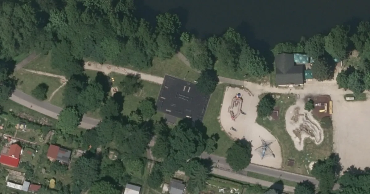 Letecký snímek, Workoutové hřiště Workout Nad Řekou, Cheb