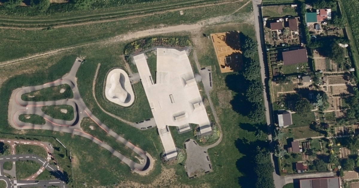 Letecký snímek – Skatepark Skatepark Trávníky, Otrokovice